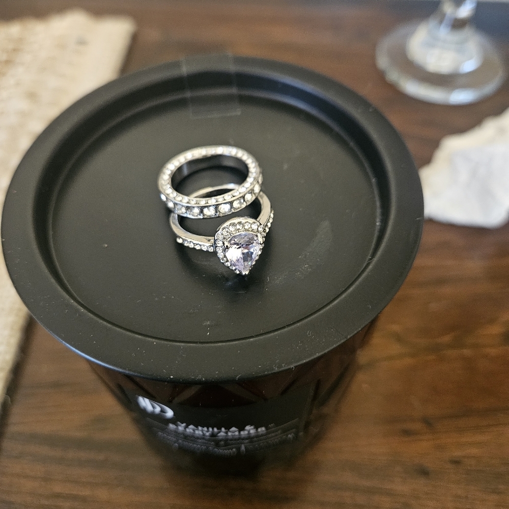 Elegant Silver Gemstone Ring Set Size 8